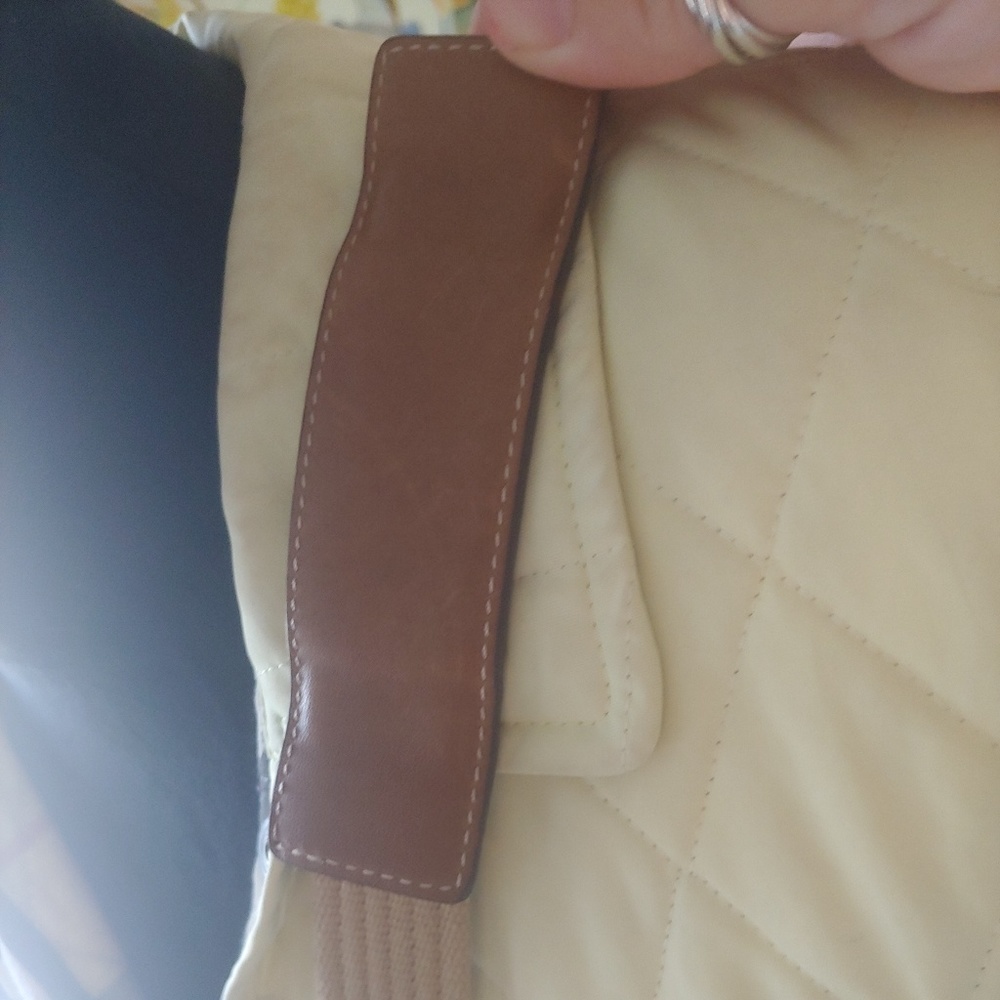 Coach crossbody, removable/adjustable strap - Picture 3 of 8